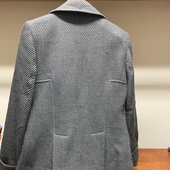 Coat - Picture 2 of 3